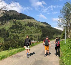 On the way to the lower station of the cable car to Polster