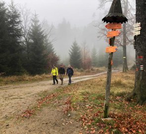 Kousek před chatou Paprsek už na červené značce