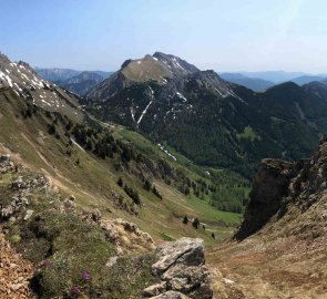 Mountain ridge during the descent from Polster