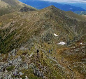 Prudší kamenitá část směrem na Bertthöhe 2 320 m n. m.