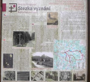 Informační tabule stezky vyznání u hradu Landštejn