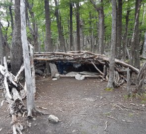 Valle Frances - shelter on the way to Mirador Británico