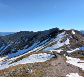 Pohled z Natterriegelu zpět na Mittagskogel