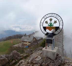 The sign of the hiking association at the top of Schoberstain