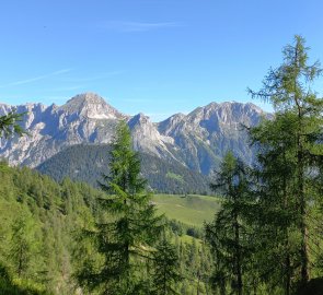 Tennengebirge - zleva Fritzerkogel, Edelweisskogel a Hochkarfelderkopf