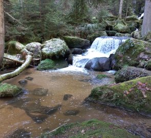 The first waterfalls in the gorge