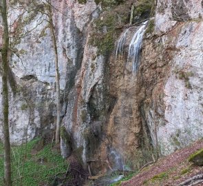 Kleiner Wasserfall