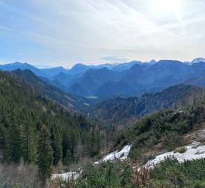 Trail under the Göss saddle