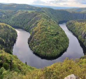 Mimo trasu, kousek autem - vyhlídka Máj