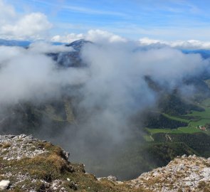 Göller is hiding in the clouds