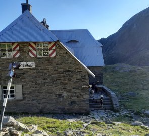 Mountain hut Podragu