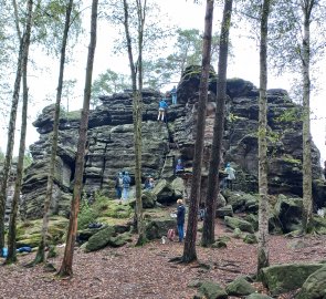 Mountaineers, female mountaineers, climbers