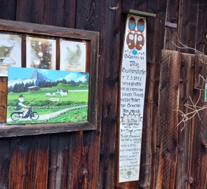 Totenbrett u Seehaus - vzpomínka na staříka, kterého ani smrt nerozdělila od milovaného motocyklu