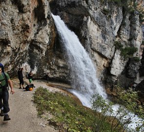 Passage behind the upper waterfall