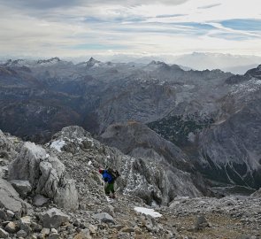 Výstup na hlavní hřeben, v pozadí Steinernes Meer