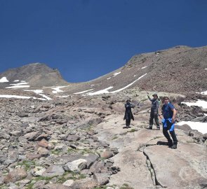 Descent from the summit to the plains below the volcano