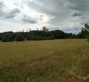 Pohled na Landštejn z asfaltky