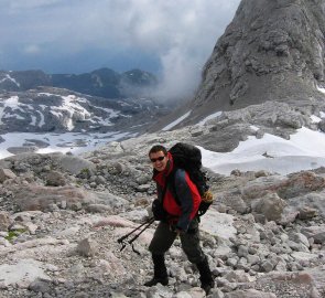 Kousek pod ledovcem Hallstätter Gletscher