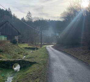 The path to the Libochovka river