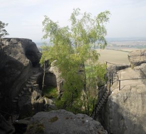 Skalní hrad Drábské světničky v CHKO Český ráj