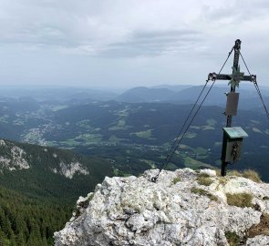 Vrchol hory Törlkopf 1 607 m n. m. v Rax Alpe