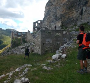 Remains of WWI barracks on the way back to Passo Falzarego