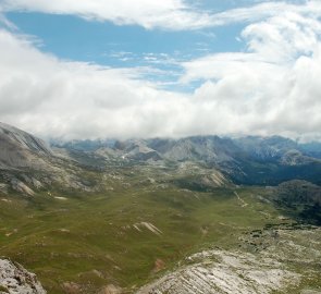 View back from the ridge of Monte Sella de Sennes