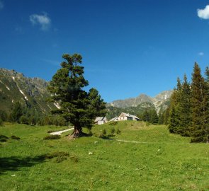 Cesta od parkoviště k salaším Edelraute Hütte