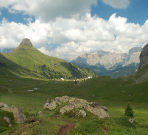 A beautiful mountain basin, which we descended into from Mount Colac, on the right Mount la Crepa Neigra