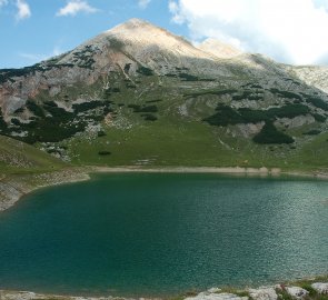 Jezero L. de Limoa a hora Piza de Limo po cestě zpět ke stanům