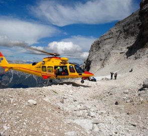 Rescue of a confused German hiker who discovered halfway up the ferrata that he had no equipment to proceed