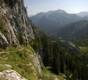 Lehce nepříjemná pasáž mezi sklaními plotnami