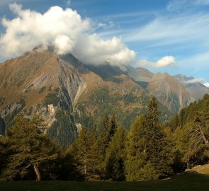 Hora Ochsenbug 3007 m n. m. během výstupu k salaším Seiner Alm