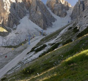 View from the Son Forcia hut to the second cable car