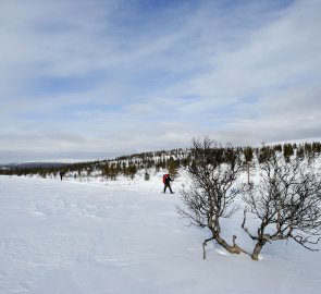 Continuation of the journey through the mountain valley