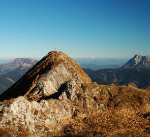 Zeiritzkampel 2 125 m n. m., v pravé části Gösseck