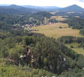 Výhled z Mariiny skály na Jetřichovice