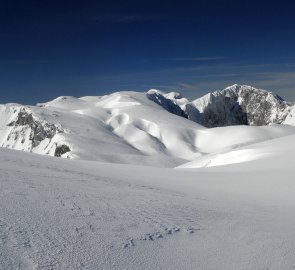 Pohled na nejvyšší partie pohoří Hochschwab