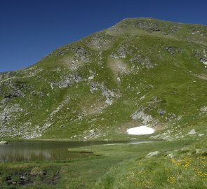 Jezero L. Lala Mica a hora Vf. Ineu