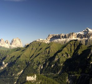 Sassolungo and Piz Boe during the ascent to Marmolada