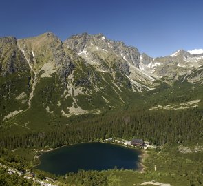 Pohled na Popradské pleso a horu Satan