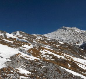 Pohled na horu Zagel Kogel z hřebene Hochschwabu