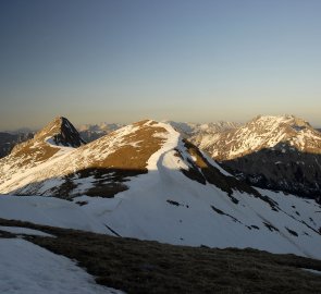 Hory Stadelststein 2070 m. Speik Kg. 2040 m. a Eisenerzer Reichenstein 2165 m.