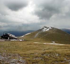 Horská chata Fischer Hütte a nejvyšší hora pohoří Klosterwappen