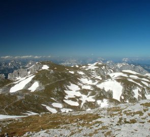 View of the Hochschwab and surrounding mountains from the top of the Hochschwab