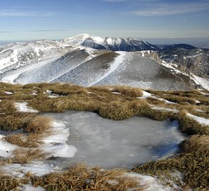 Pohled na Raxalpe a Schneeberg z vrcholu Heukuppe