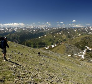 Sestup z vrcholu na hřeben Rottenamnnských Taur