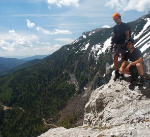 Odpočinková plošina vpozadí Heukuppe 2007 m.