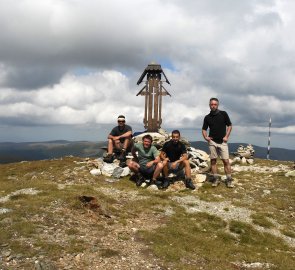 Vrchol hory Vârful lui Pătru 2 130 m n. m. v rumunském pohoří Sureanu