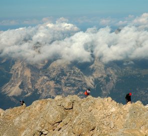 Závěrečný hřeben na Piz Conturines v Dolomitech